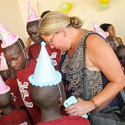 Education volunteer program in Uganda